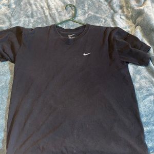 Black Nike tee